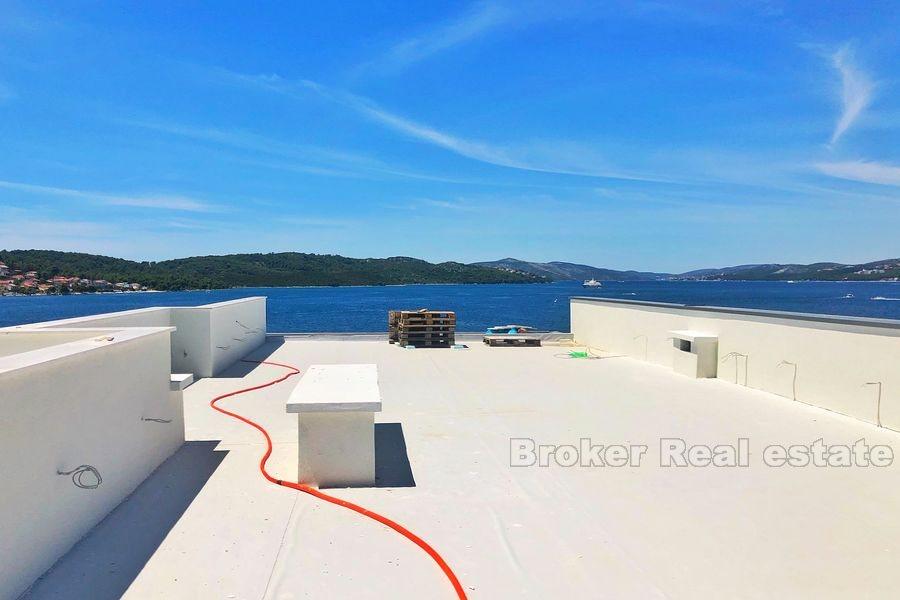 Wyspa Ciovo, niesamowite apartamenty w pierwszym rzędzie do morza