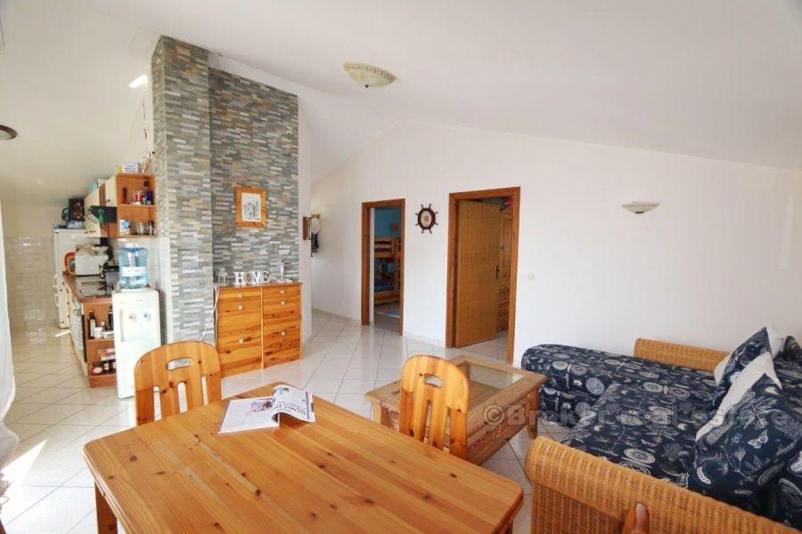 Øya Vir, huset på første rad til sjøen