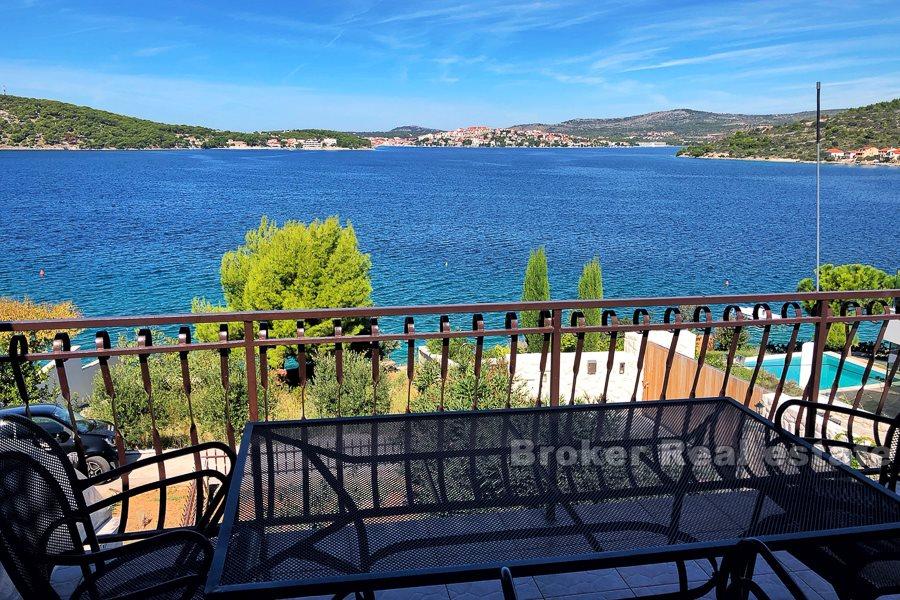 Rogoznica, tomannsbolig med vakker utsikt, 25 meter fra stranden