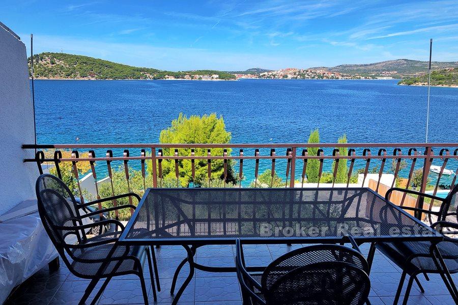 Rogoznica, bliźniak z pięknym widokiem, 25 metrów od plaży