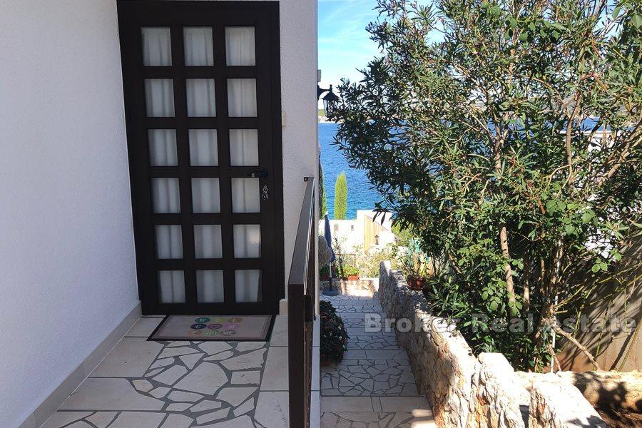 Rogoznica, tomannsbolig med vakker utsikt, 25 meter fra stranden