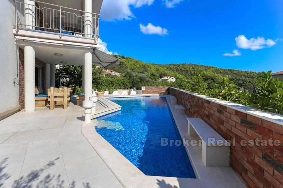 Marina, rodinná vila s bazénem