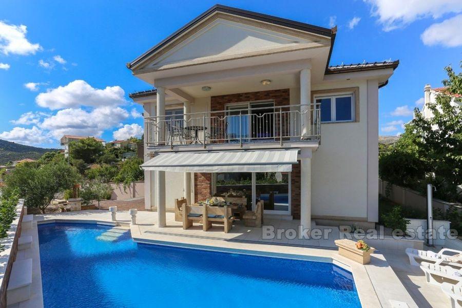 Marina, Familienvilla mit Schwimmbad