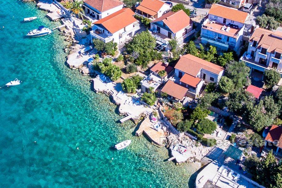 Rogoznica, dom z pozwoleniem na willę, doskonała lokalizacja