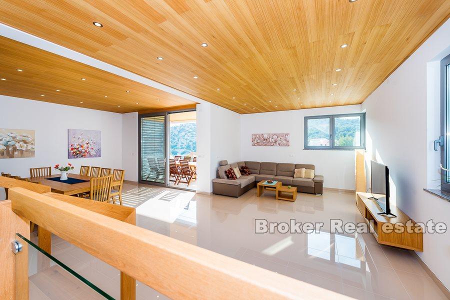 Rogoznica, nybyggd, modern villa med pool