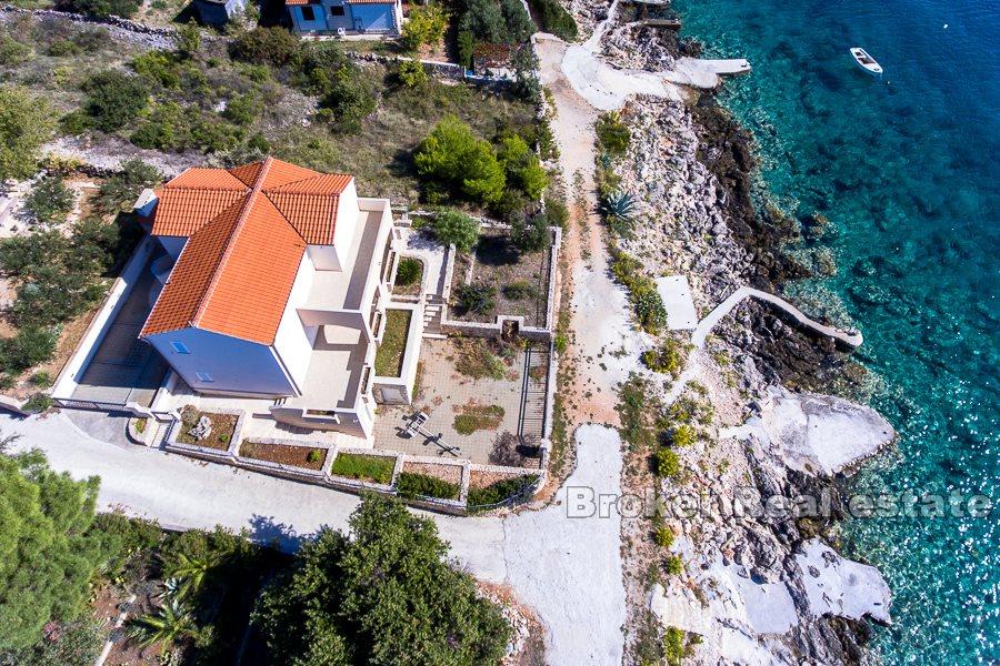 Rogoznica, świetna lokalizacja, dom pierwszym rzędzie do morza