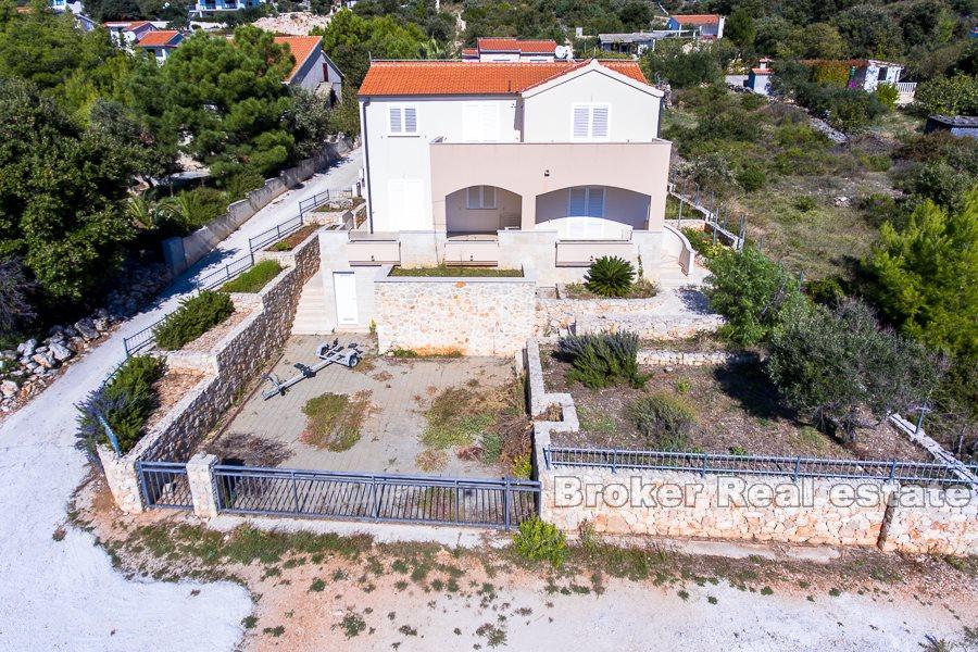 Rogoznica, świetna lokalizacja, dom pierwszym rzędzie do morza