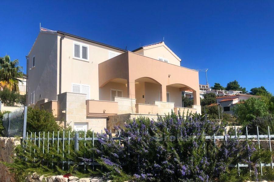 Rogoznica, świetna lokalizacja, dom pierwszym rzędzie do morza