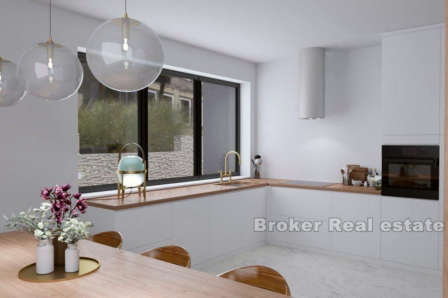 Niedaleko Sibenika, nowo wybudowana wolnostojąca nowoczesna willa