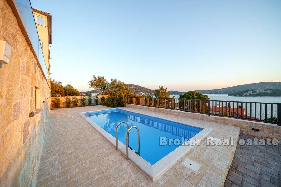 Wyspa Murter, luksusowa willa z basenem i widokiem na morze