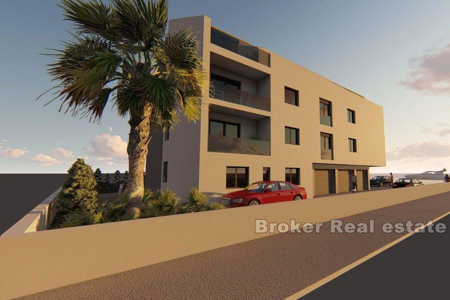 Vodice - Dvoj a trojizbové apartmány v prvom rade k moru