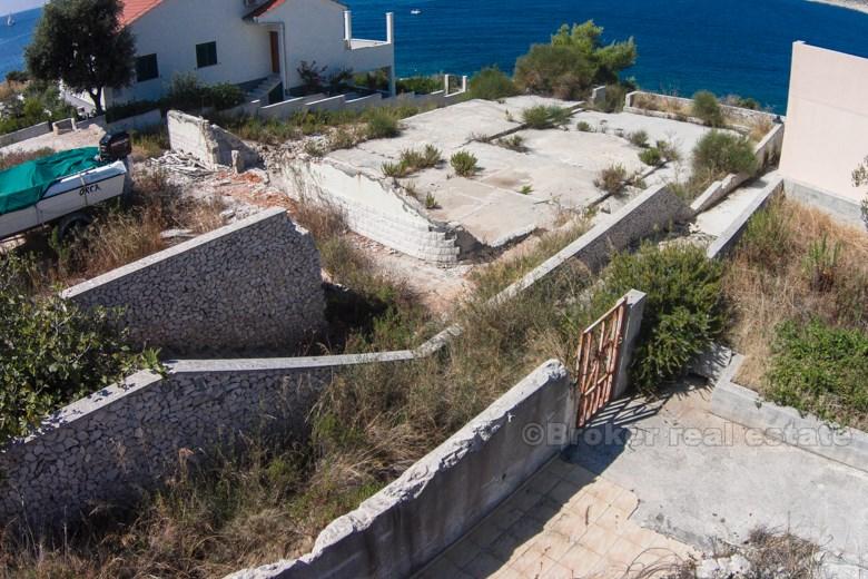 Area of Rogoznica, building land plot at first row to the sea