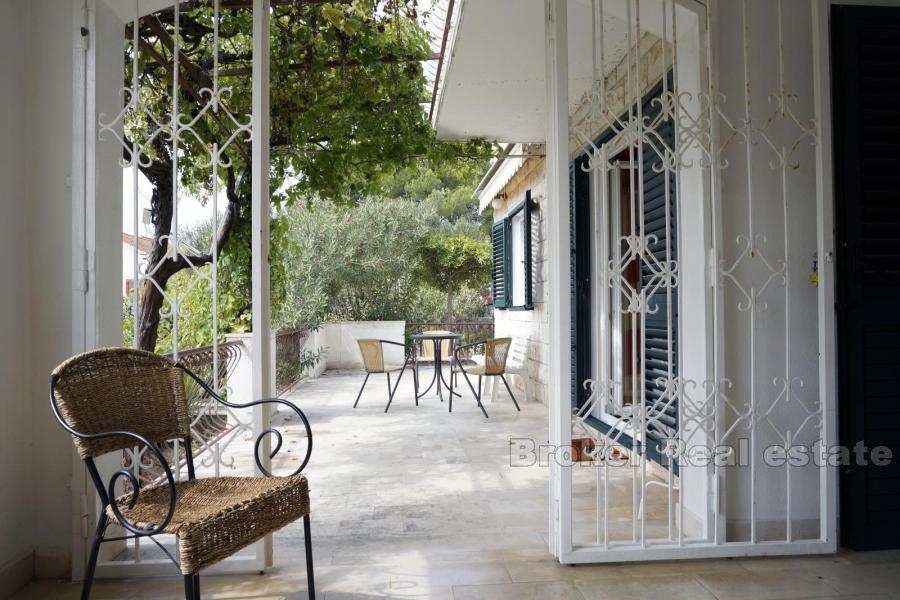 Île de Brac, Bol, maison en pierre