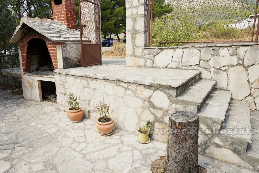 Wyspa Brac, Bol, dom z kamienia