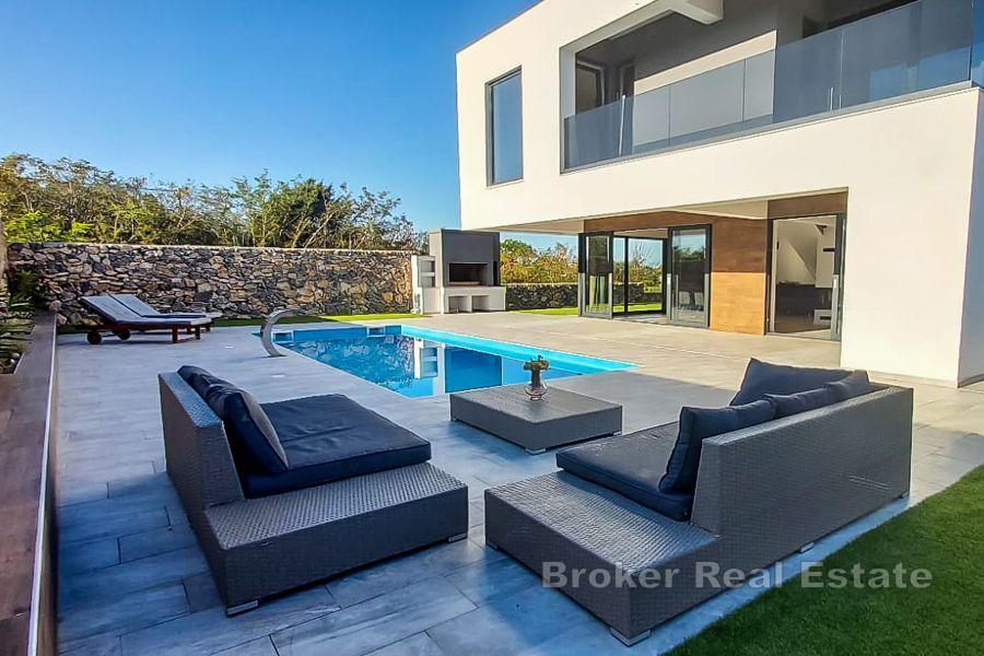 Задар - Современная вилла с бассейном