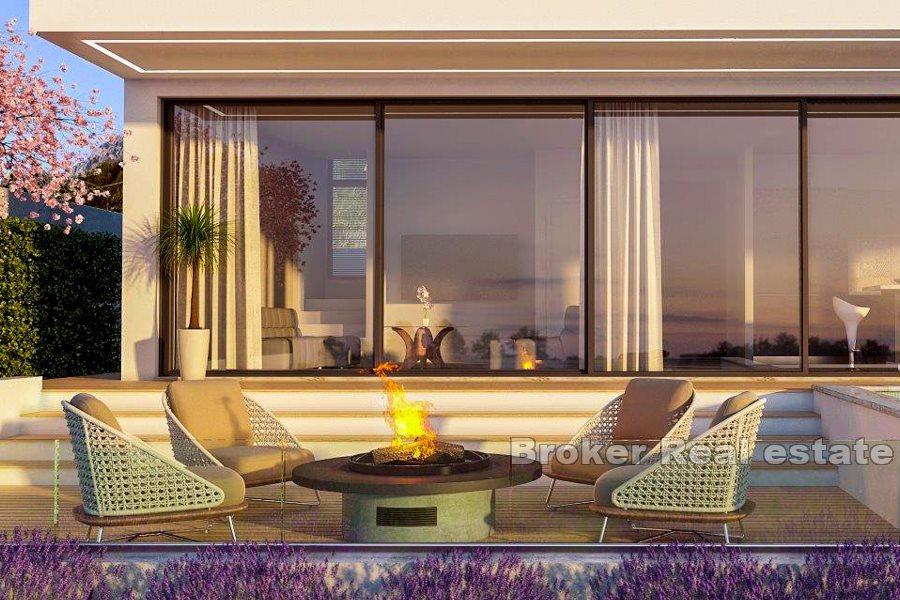 Omis - Villa with pool under construction