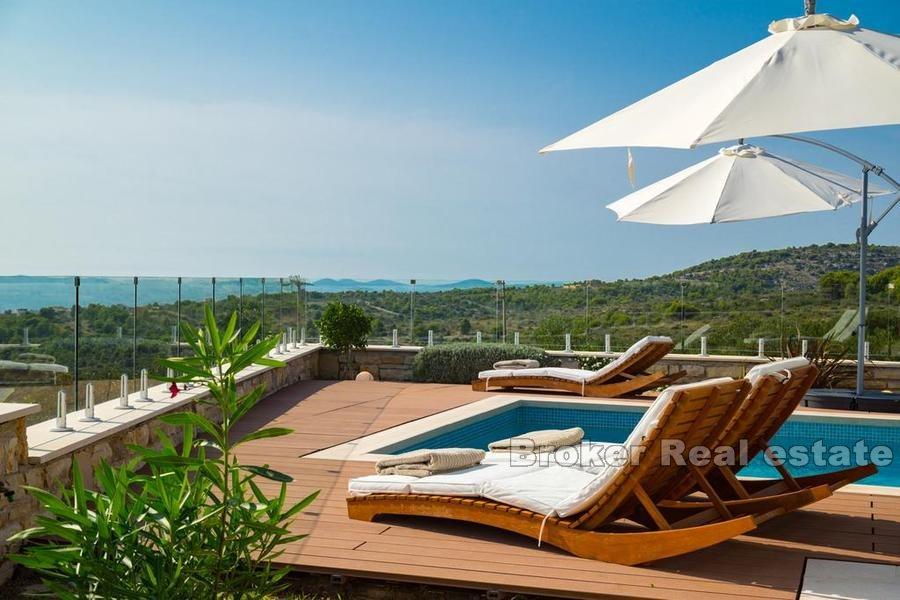 Primosten - Villa with pool and sea view