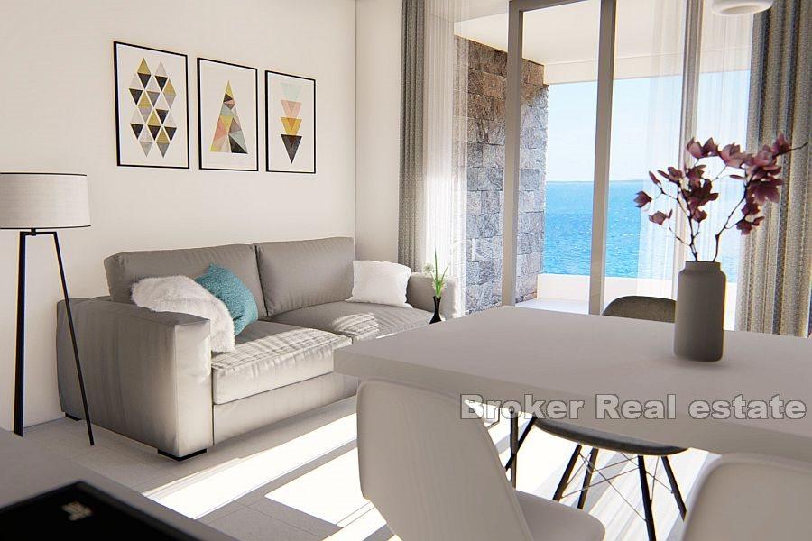 Ostrov Pag - luxusný strešný apartmán, prvý rad k moru