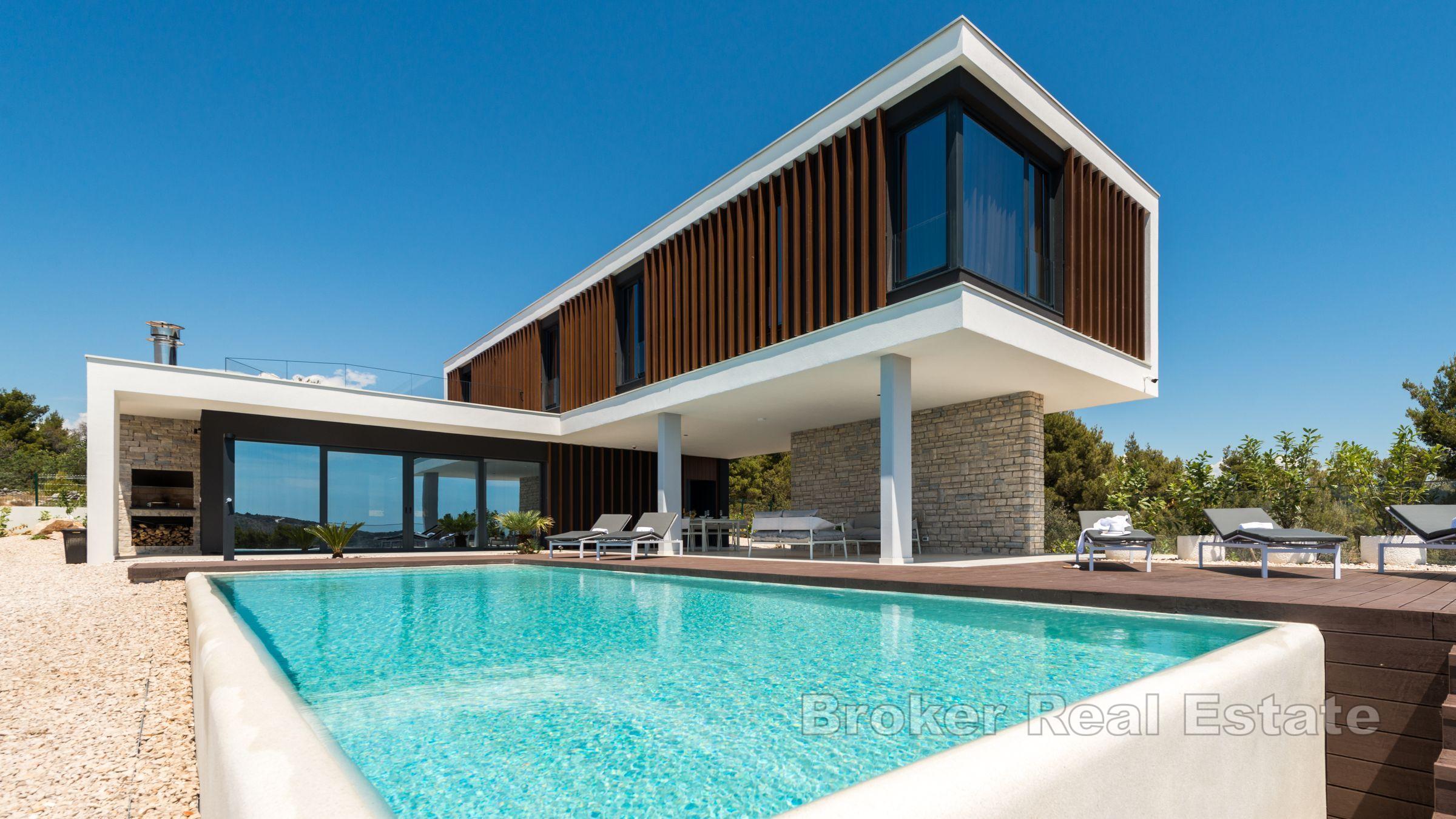 Primošten - Villa moderna con piscina
