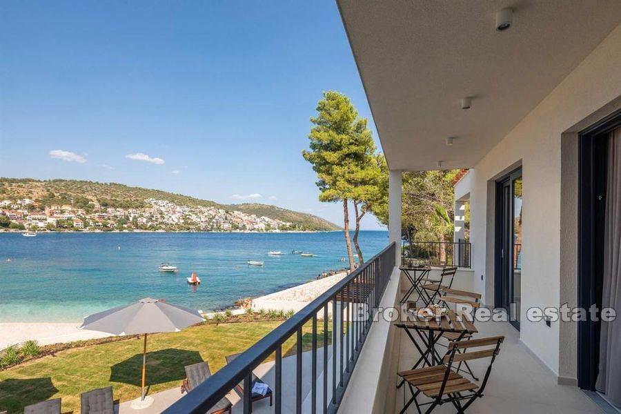 Insel Ciovo - Luxusvilla in der ersten Reihe zum Meer