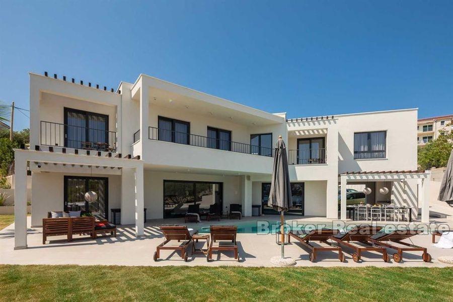 Island of Ciovo - Luxury villa in the first row to the sea