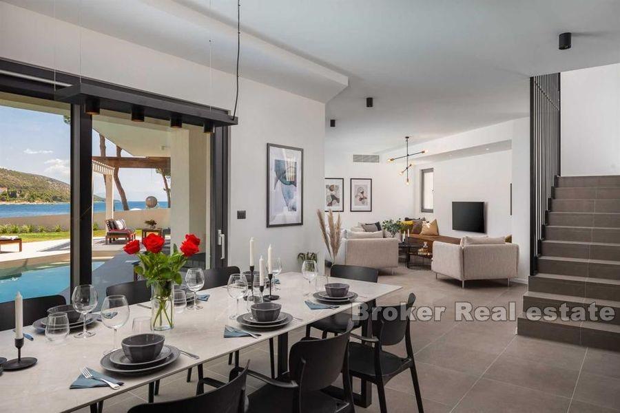 Island of Ciovo - Luxury villa in the first row to the sea