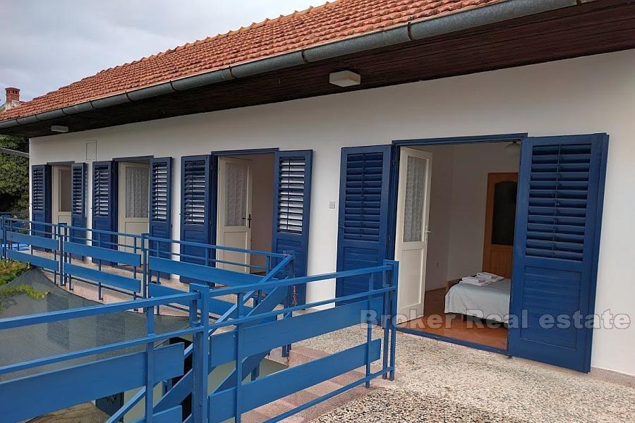 Région de Zadar, immeuble avec vue sur la mer