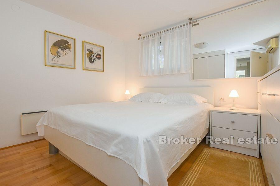 Island of Pag - Apartment house in the first row to the sea