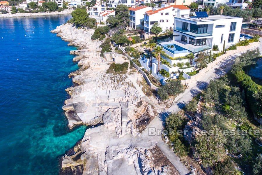 Rogoznica - Moderna vila s bazenom uz more