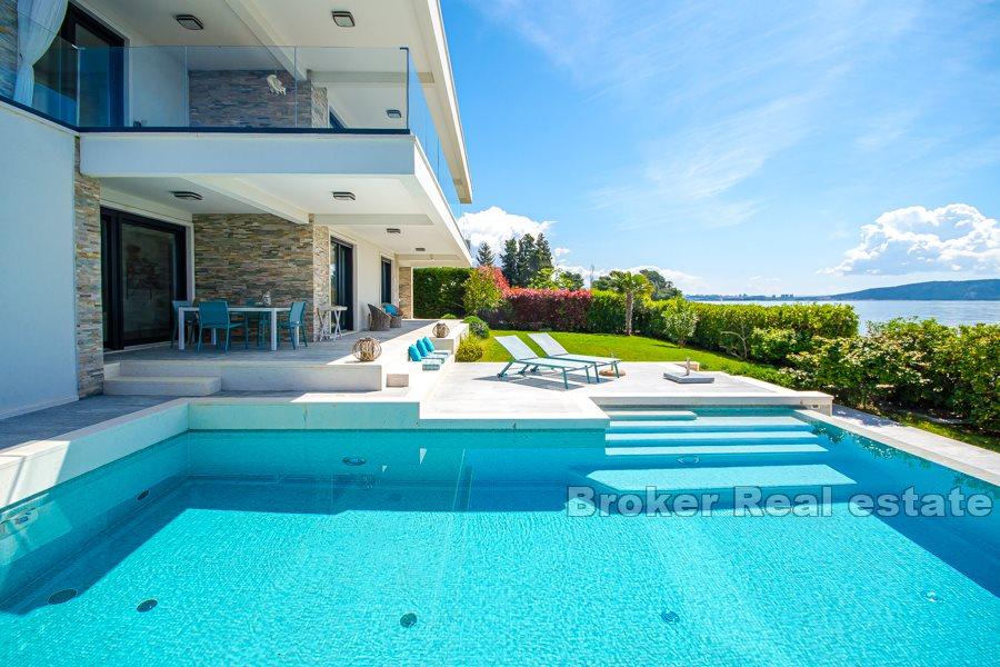 Kastela - Luxury villa by the sea and beaches
