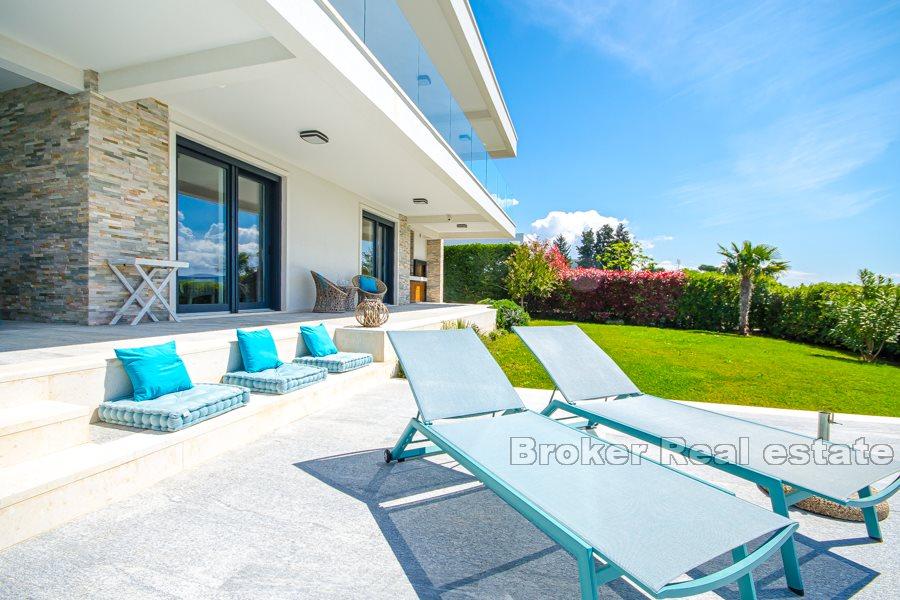 Kastela - Luxury villa by the sea and beaches