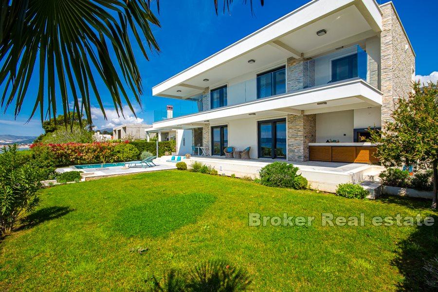 Kastela - Luxury villa by the sea and beaches