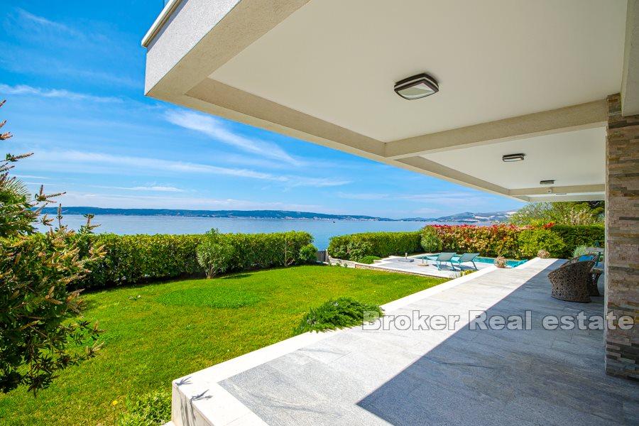 Kastela - Luxury villa by the sea and beaches