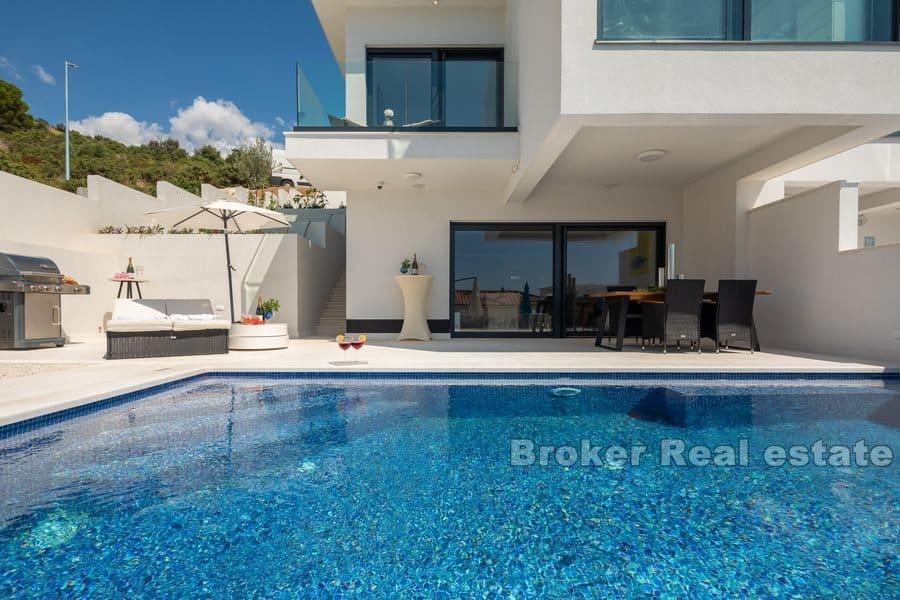 Rogoznica - Elegantní dvojvila