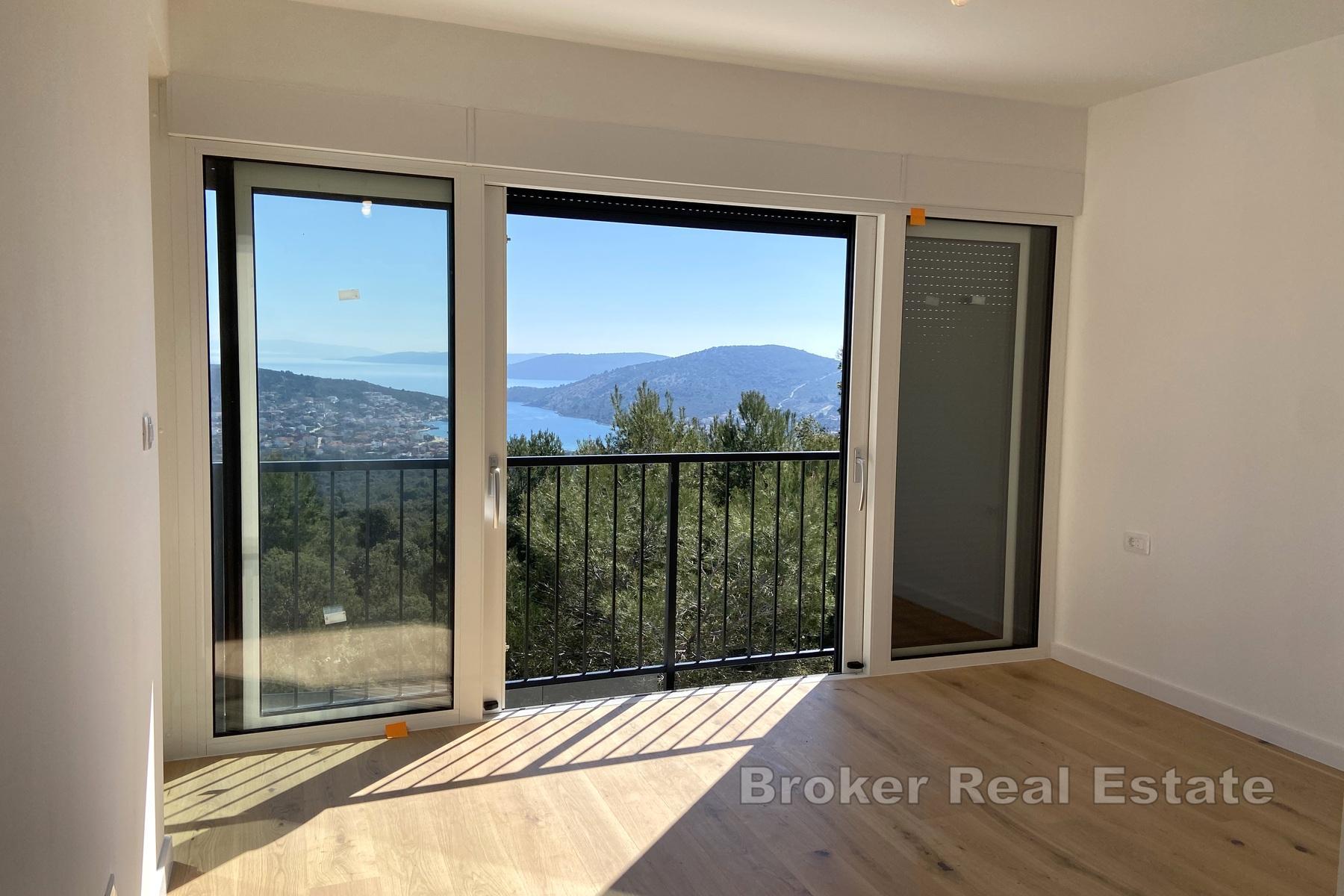 Trogir - En bygd med seks villaer med svømmebasseng, moderne design