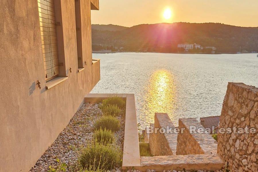 Ostrov Vis - Krásna moderná vila