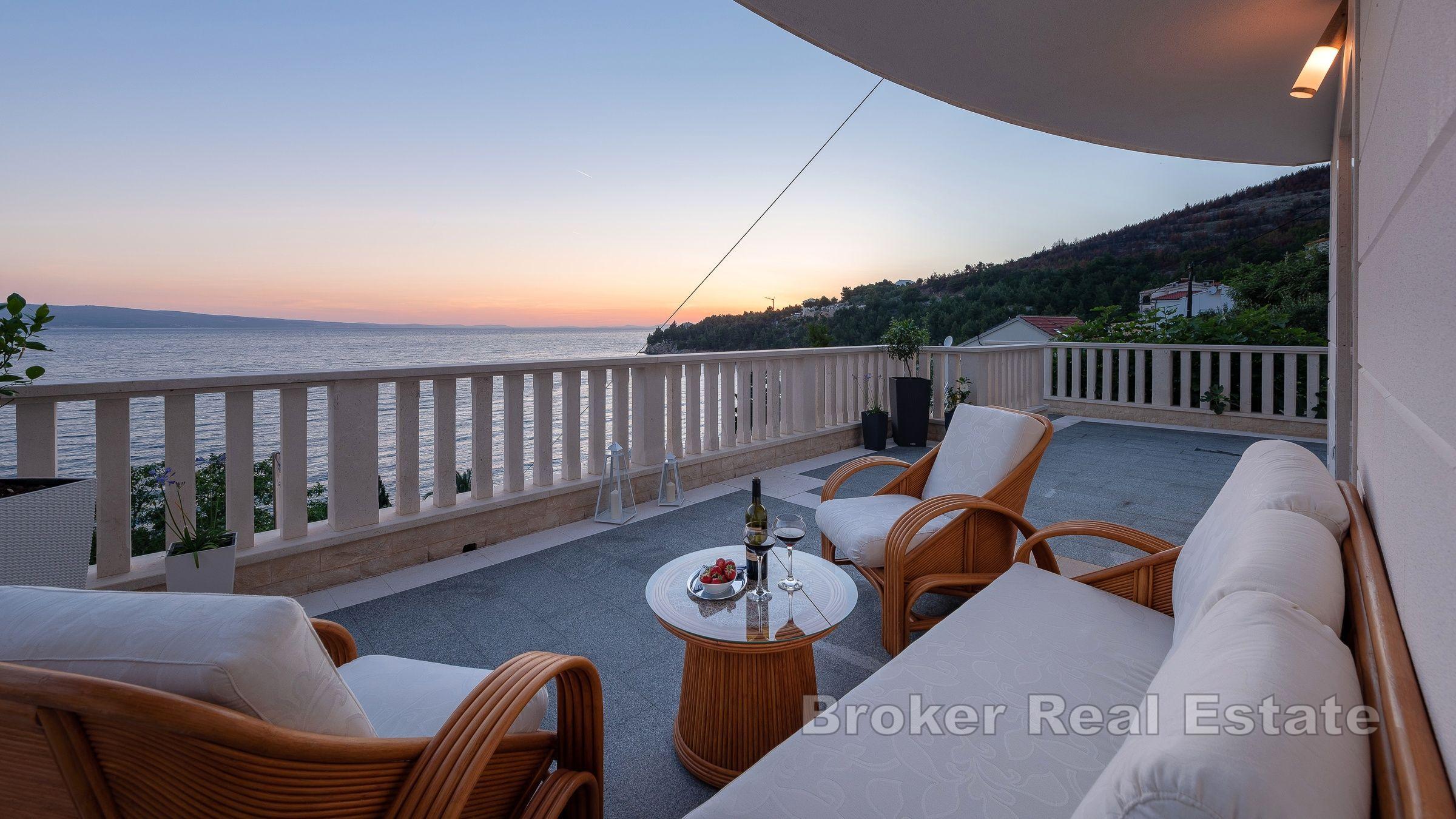 Рядом с Омишем - Привлекательный дом с видом на море