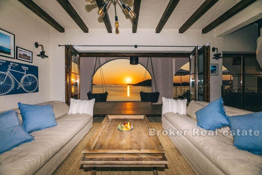 Rogoznica - Nowoczesna willa z otwartym widokiem na morze