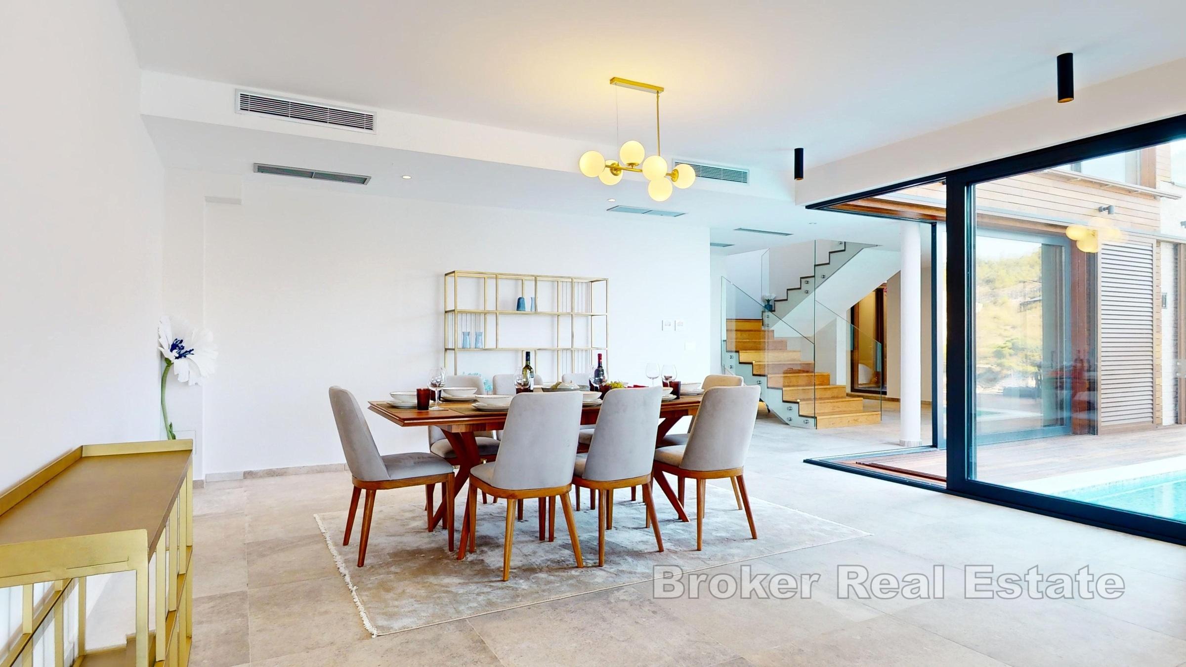 Atraktivní vila s výhledem na moře