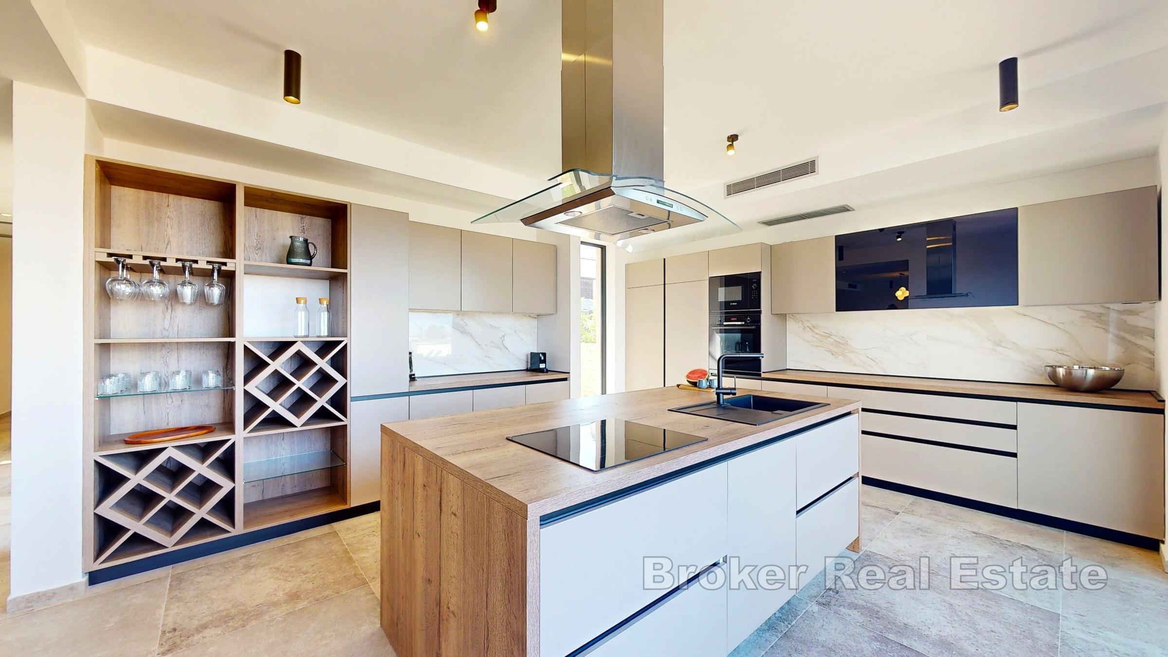 Willa drugi rząd do morza