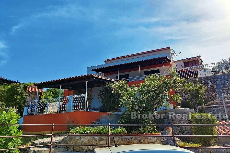 Nedaleko Trogiru - Samostatně stojící dům v atraktivní lokalitě