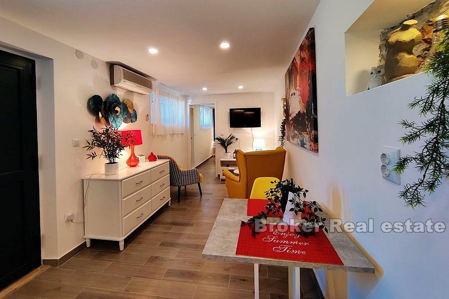 Nedaleko Trogiru - Samostatně stojící dům v atraktivní lokalitě