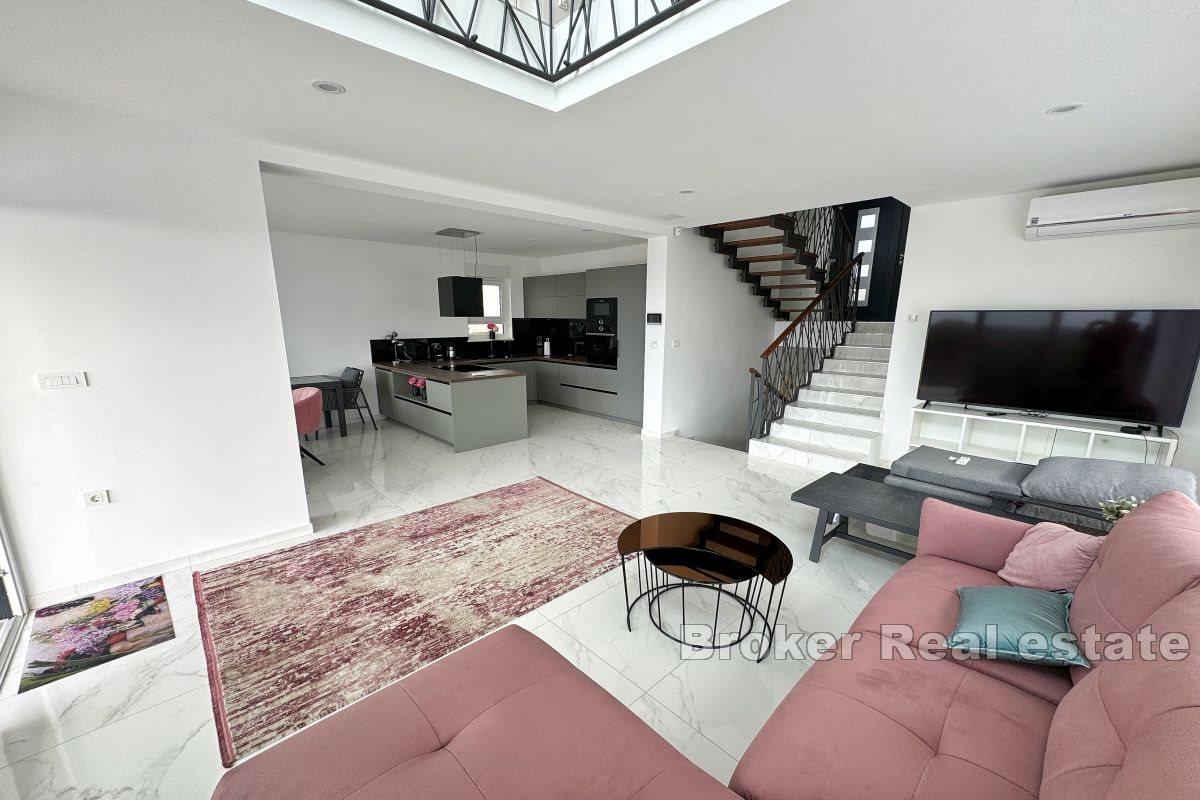 Primošten - Willa z basenem i panoramicznym widokiem