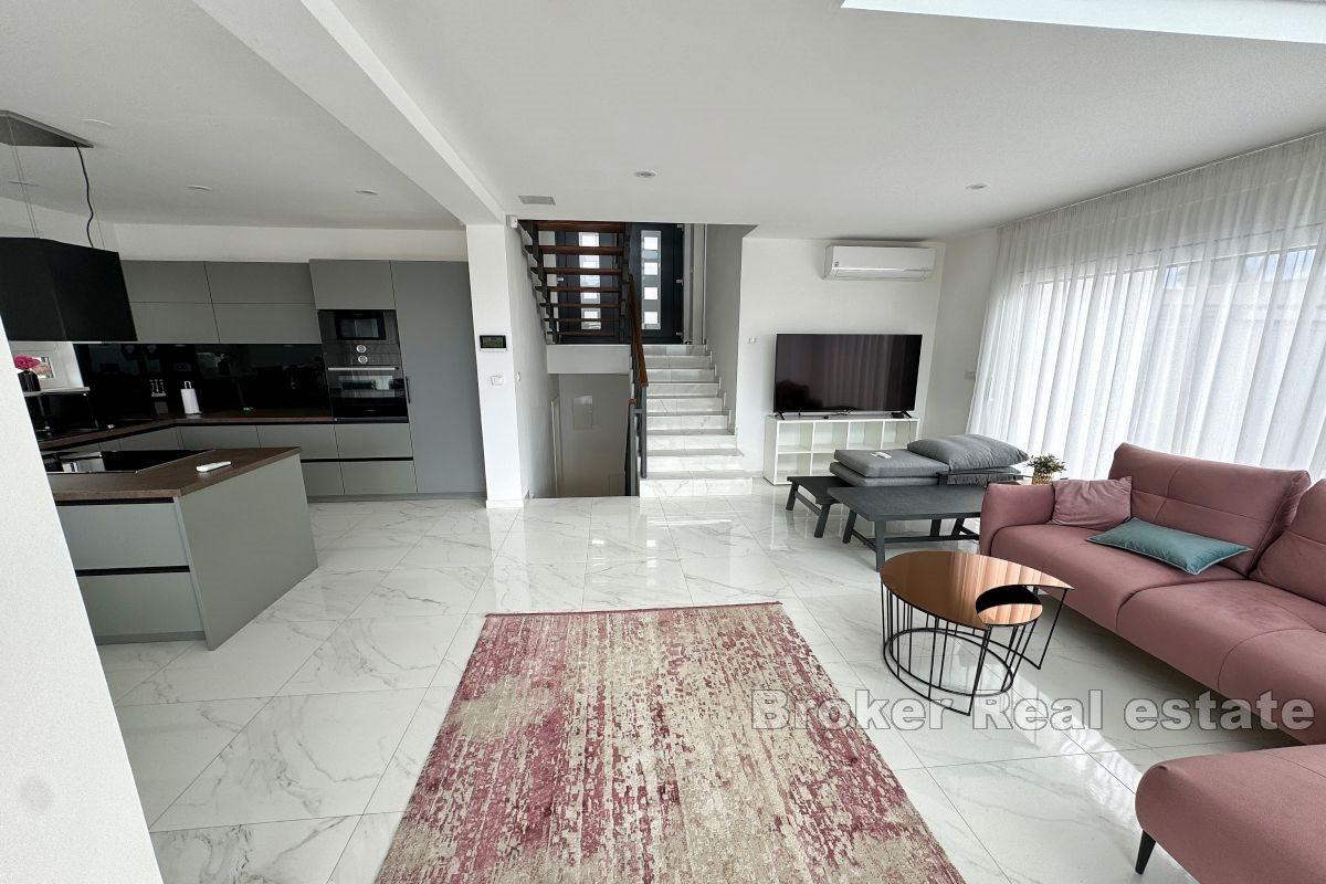 Primošten - Willa z basenem i panoramicznym widokiem