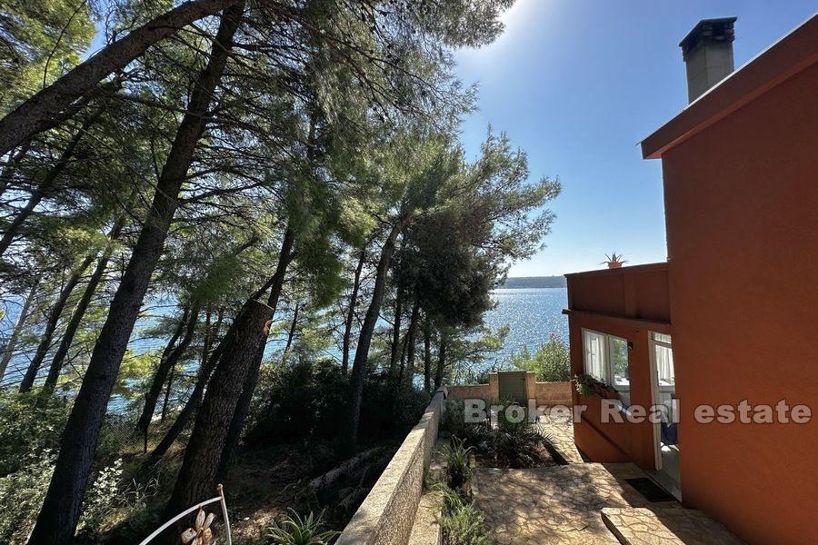 Niedaleko Zadaru - Bliźniak w pierwszym rzędzie do morza