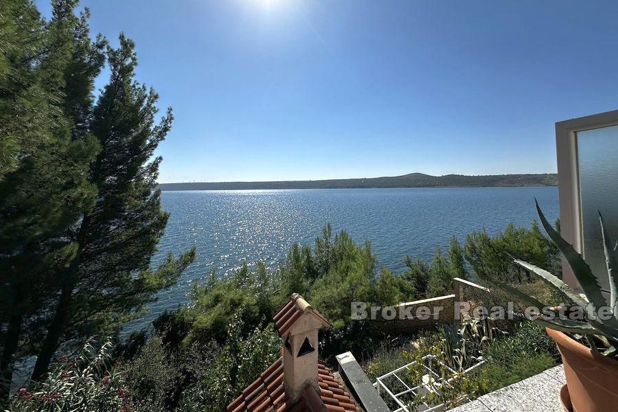 Niedaleko Zadaru - Bliźniak w pierwszym rzędzie do morza