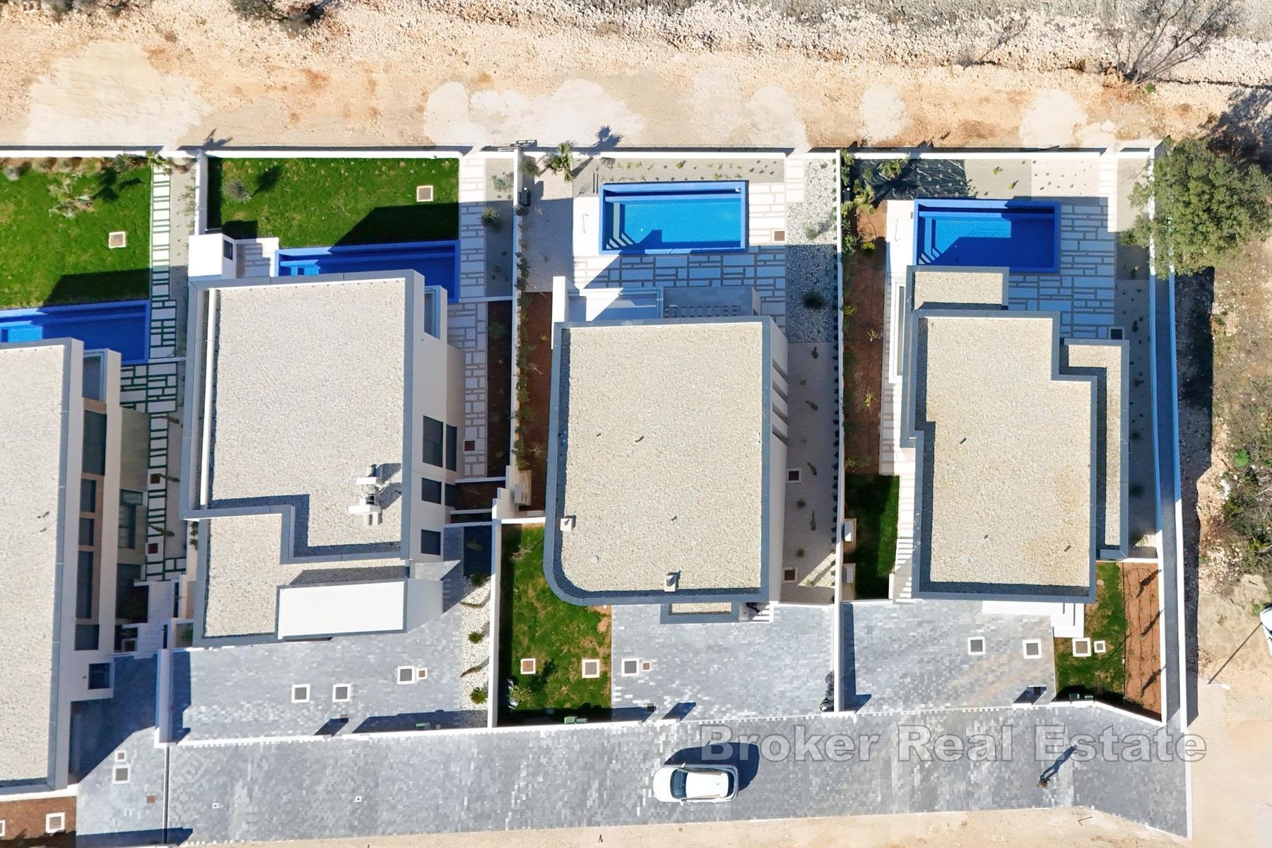 In der Nähe von Zadar - Attraktive Villa in erster Reihe zum Meer