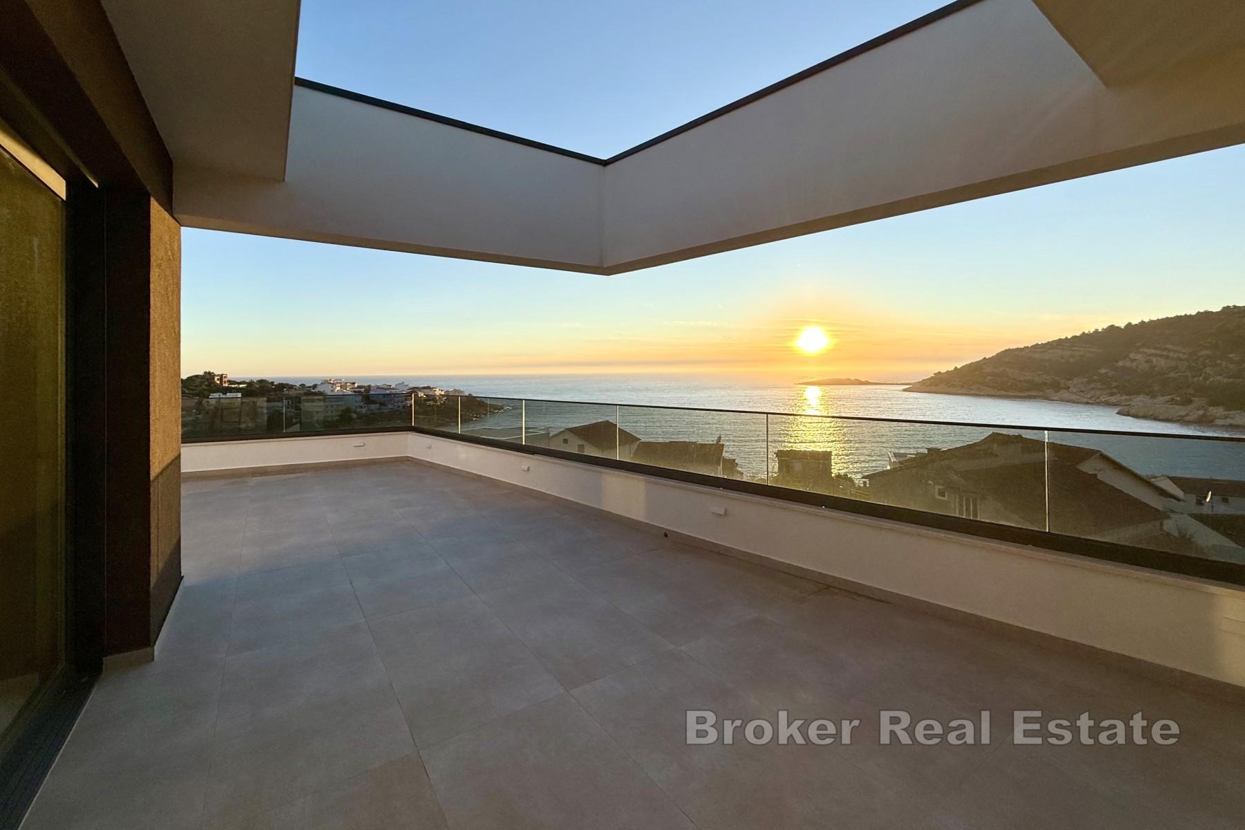 Rogoznica - Villa under uppbyggnad med havsutsikt