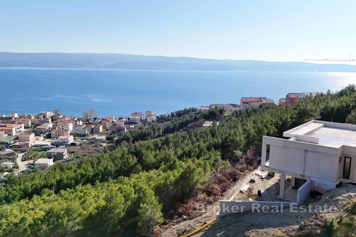 Villa under bygging med panoramautsikt over havet