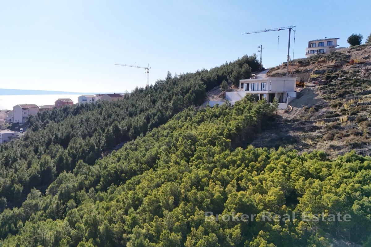 Villa under bygging med panoramautsikt over havet
